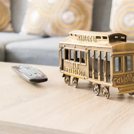 T&k Near Messe Fair Trade Duesseldorf Und Airport 2a *