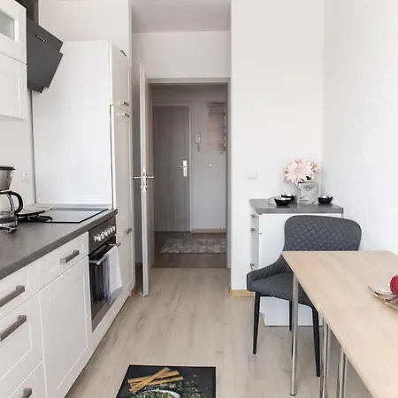 아파트 T&k Near Messe Fair Trade Duesseldorf Und Airport 2a *